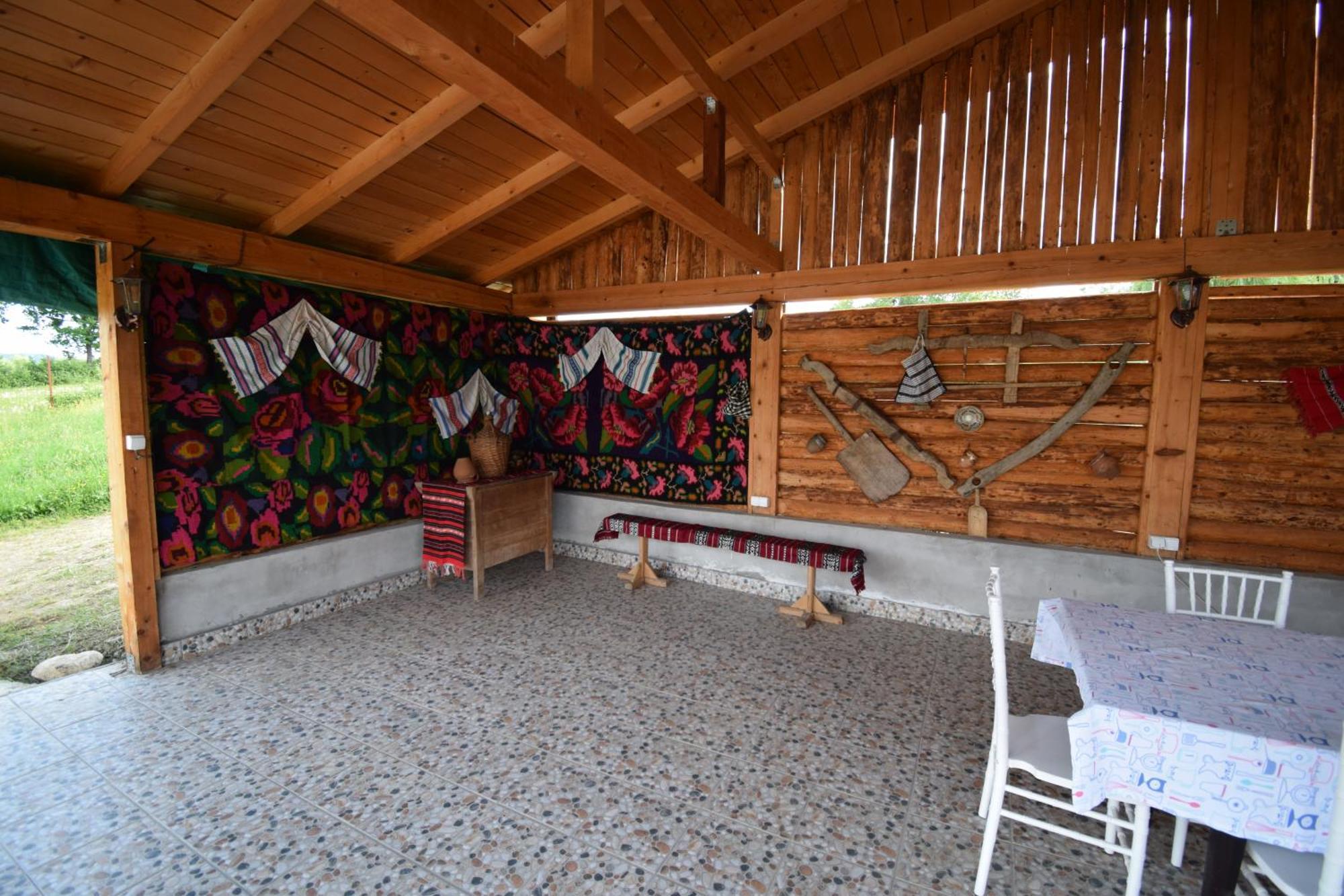 La Radacini Apartment Horezu Exterior photo